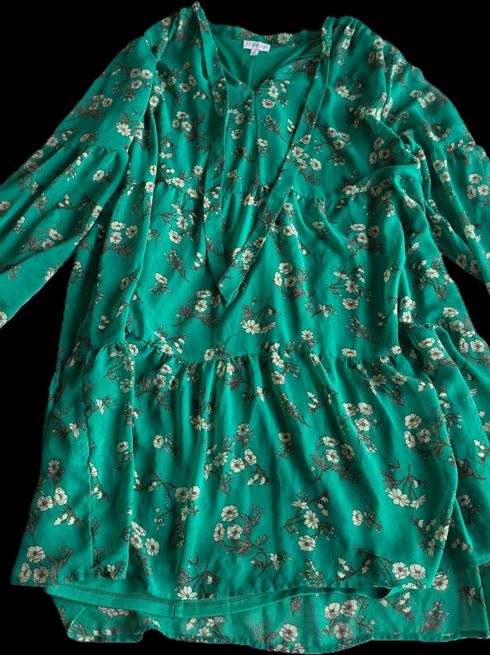 Luxology Emerald Green Floral Tiered V-Neck Dress